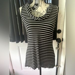 White House black market size medium black and white striped tank top!